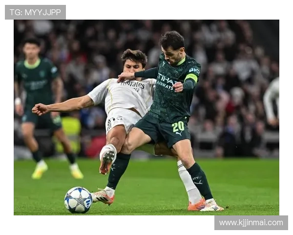 尼科冈萨雷斯随曼城合练欧冠成疑