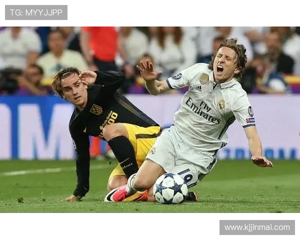 皇马十人绝杀维尼双响胜马竞